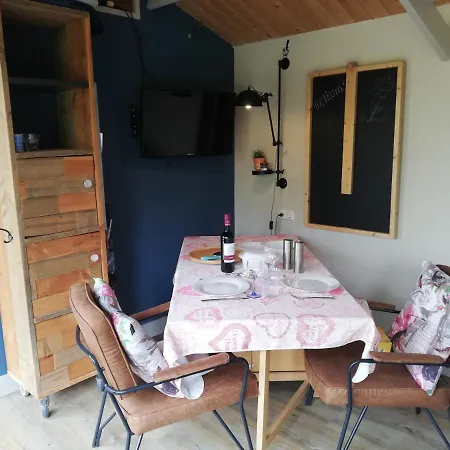 De Zes Wielen Bed and Breakfast Αλκμάαρ