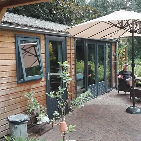 Bed & Breakfast De Zes Wielen